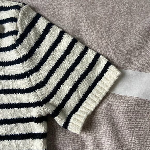 NWT The A&F Madeline Crew Sweater Tee - Picture 3 of 5